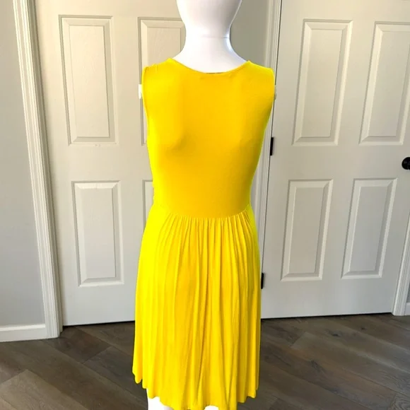 Boston Proper Lemon Yellow Sleeveless Crossover V-Neck Ruched Waisted Dress-XS - Picture 4 of 8